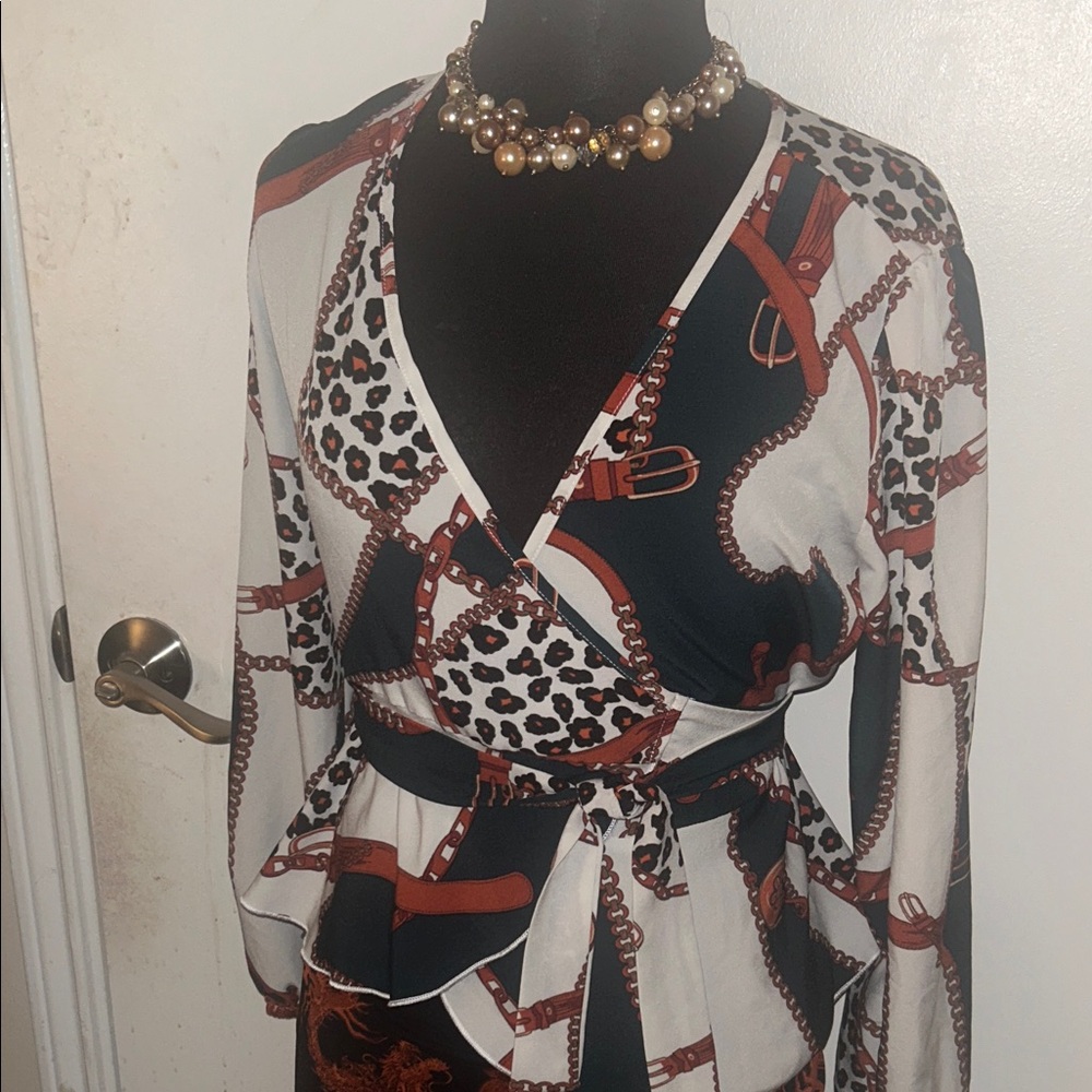SHEIN like new Chain & Leopard Print Wrap Top in Black, White & Brown size M